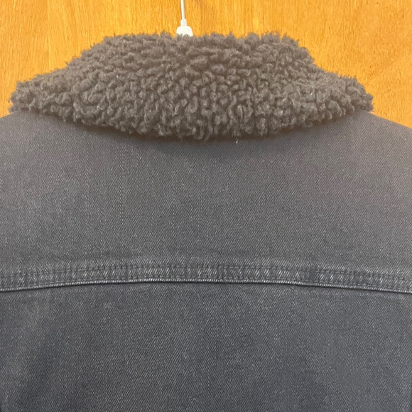 Universal Thread Black Denim Sherpa Lined Jacket NWOT - Picture 6 of 8